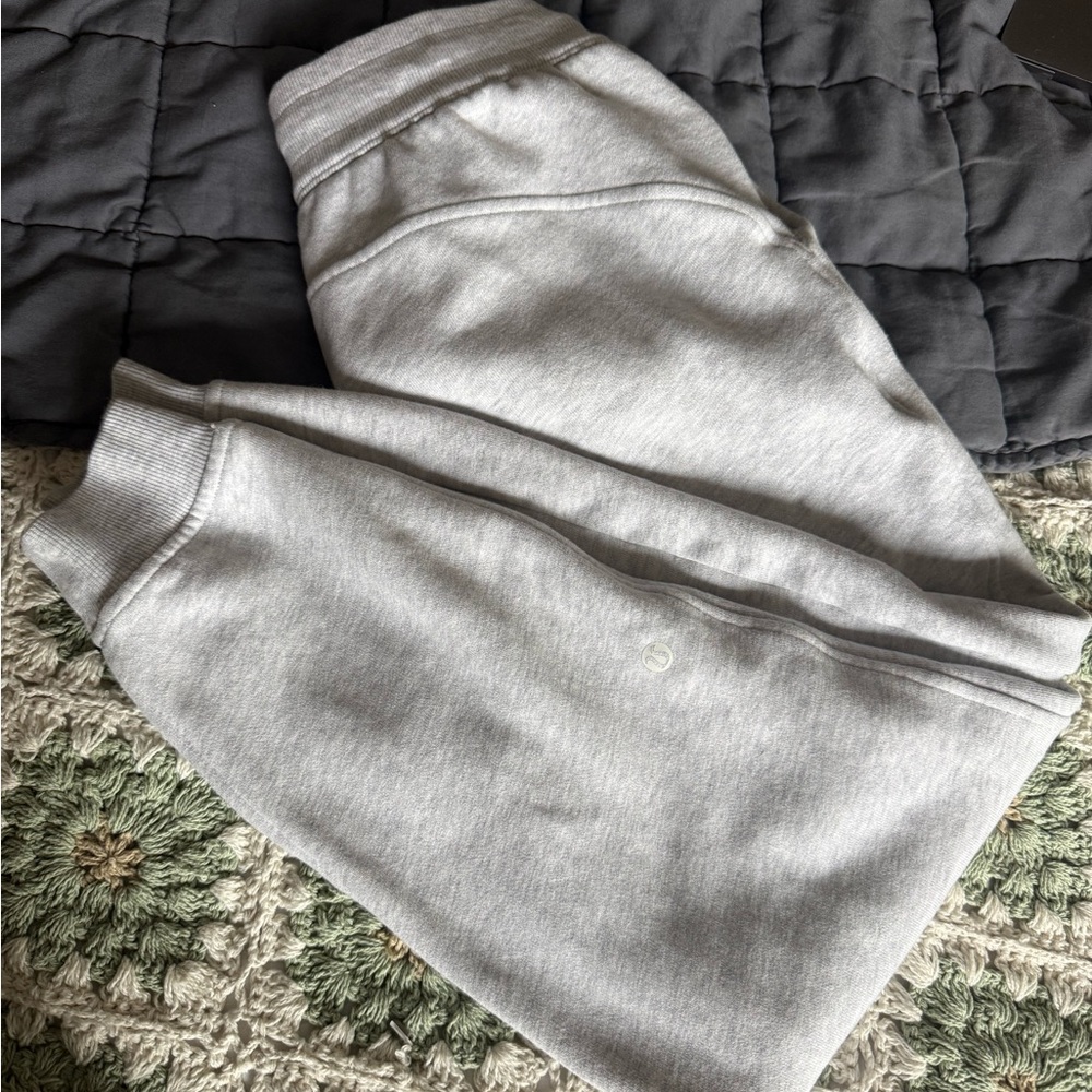 Lululemon sweats